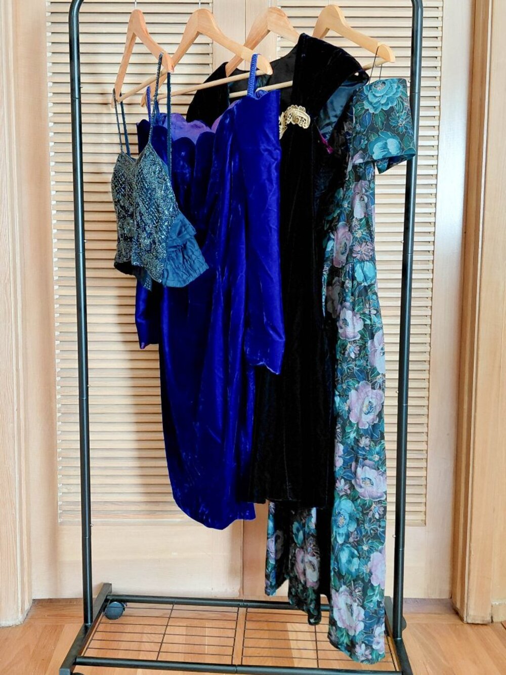 Reseller Vintage Clothing Lot of 4 Formal Dresses Beaded Bustier 1990s 1980s